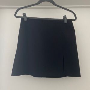 Aritizia mini skirt